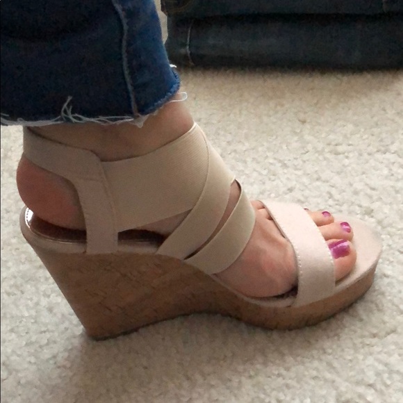 EUC Nude Madden Girl Cork wedges - Picture 2 of 8